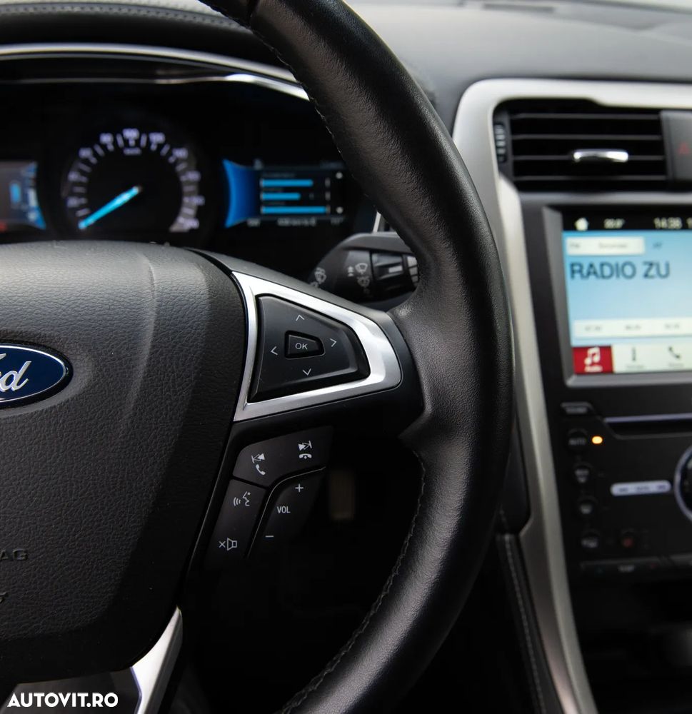 Ford Mondeo 2.0 HEV Vignale - 17