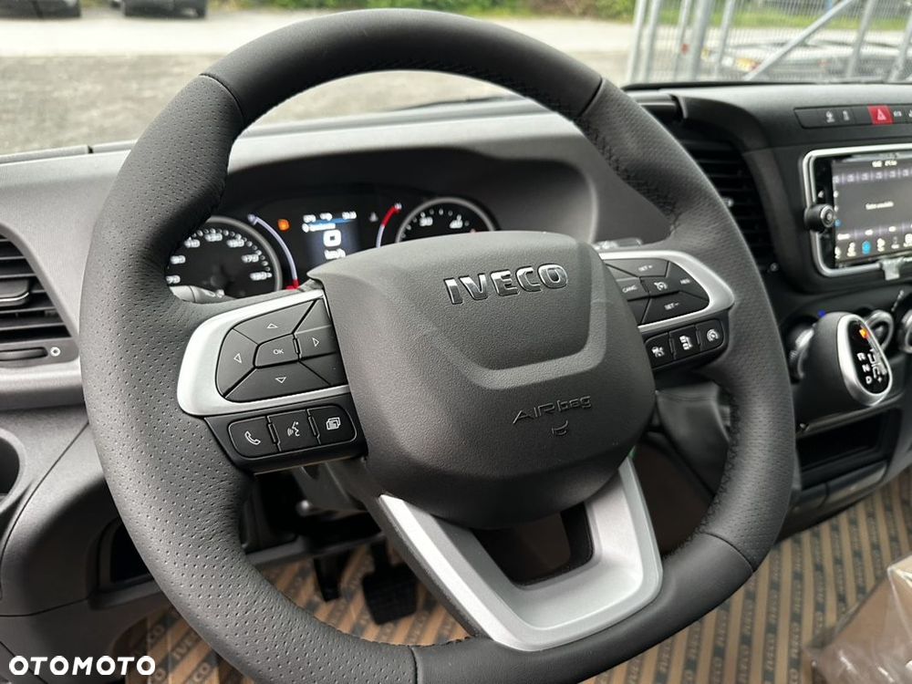 Iveco Daily Brygadówka - 12