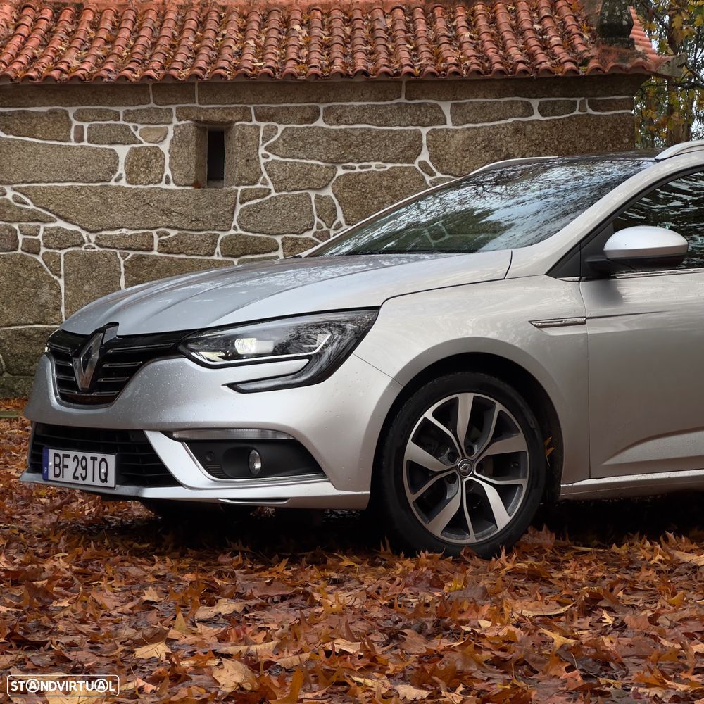 Renault Mégane Sport Tourer ENERGY dCi 130 GT LINE - 3