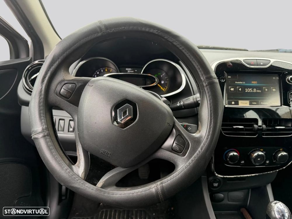 Renault Clio - 13