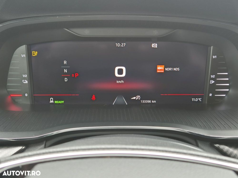 Skoda Octavia 1.4 TSI DSG RS - 17