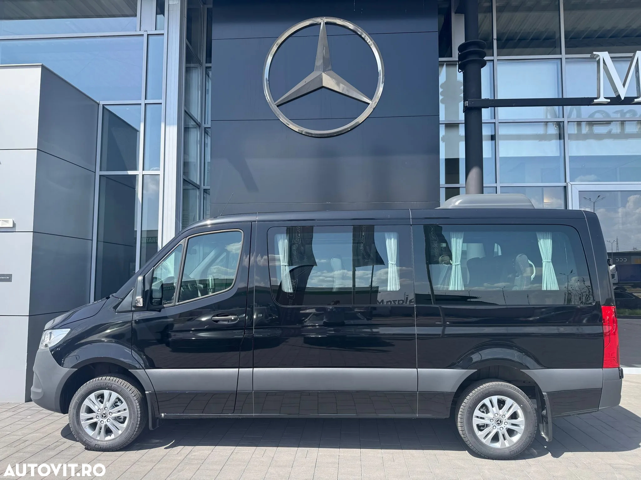 Mercedes-Benz Sprinter - 2