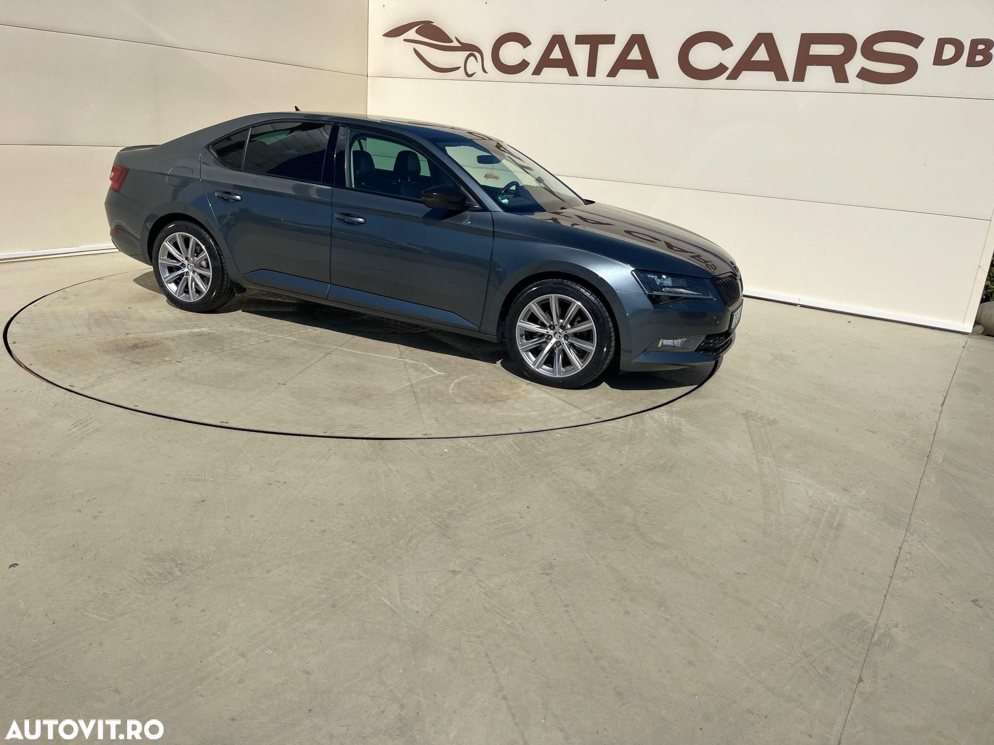 Skoda Superb 2.0 TDI DSG Style - 15
