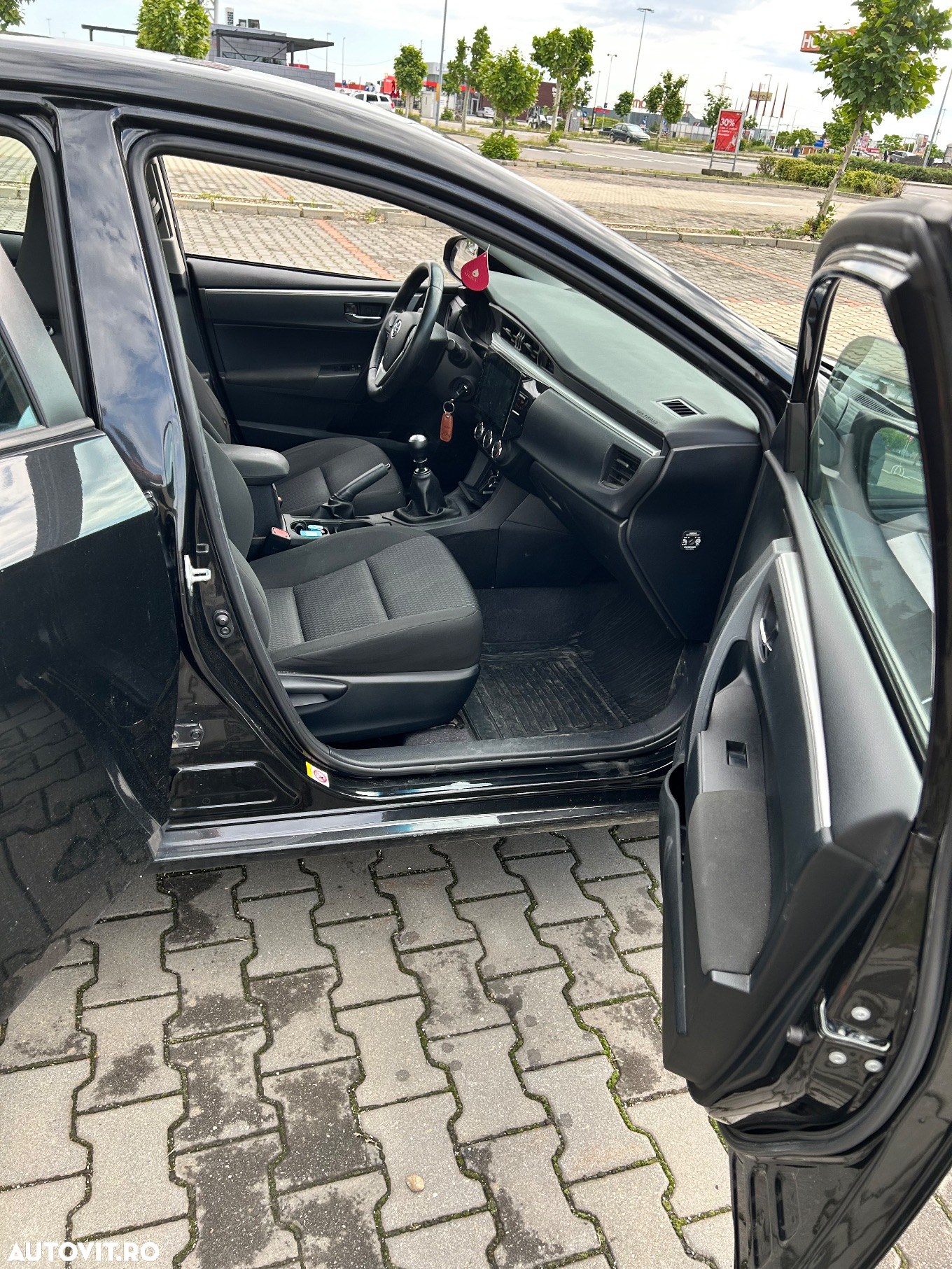 Toyota Corolla 1.6 Luna - 26