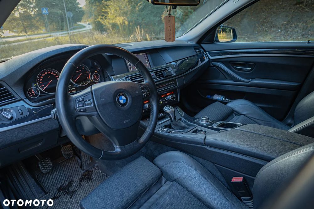 BMW Seria 5 - 12