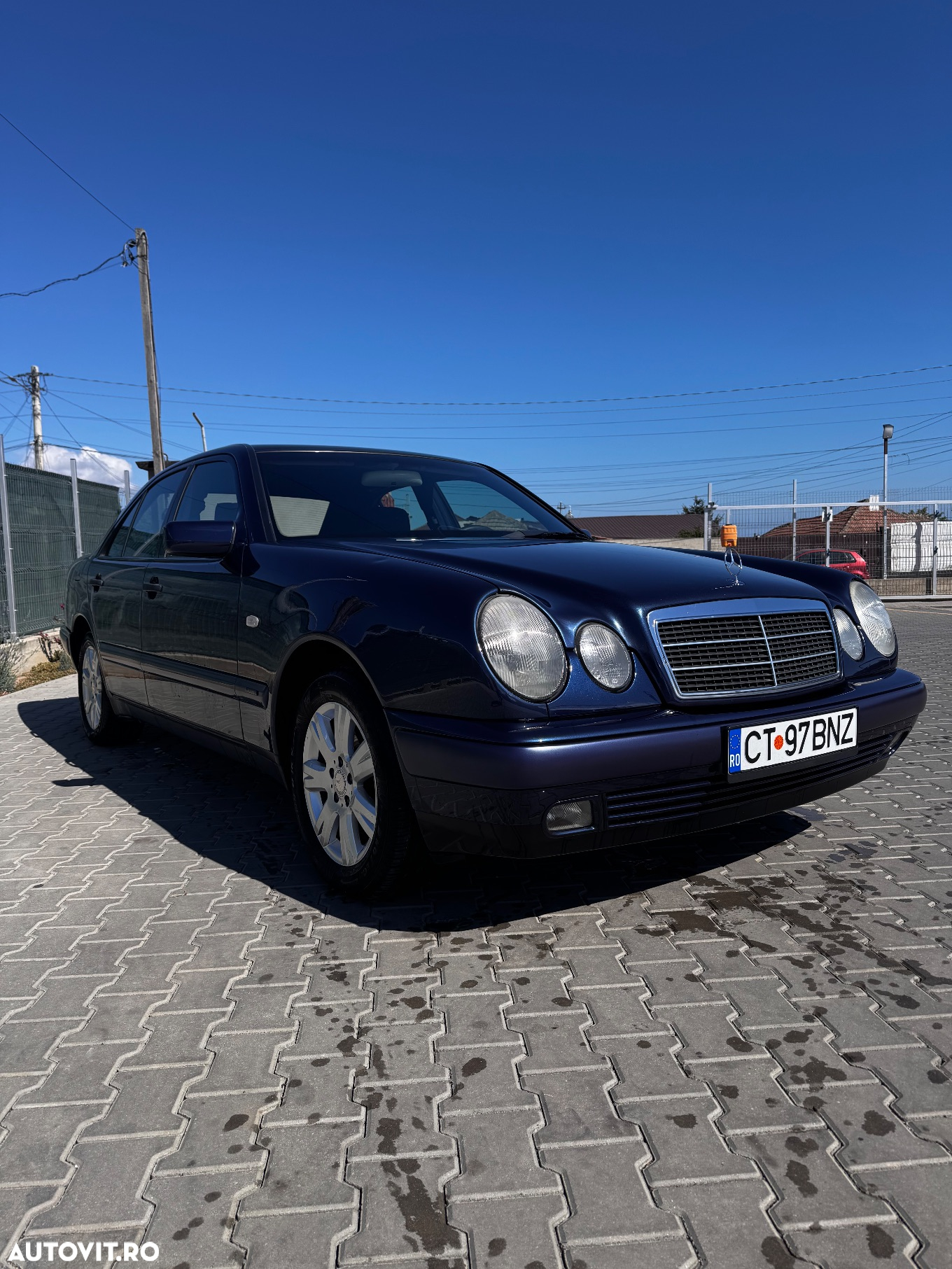 Mercedes-Benz E 200 K Classic - 2
