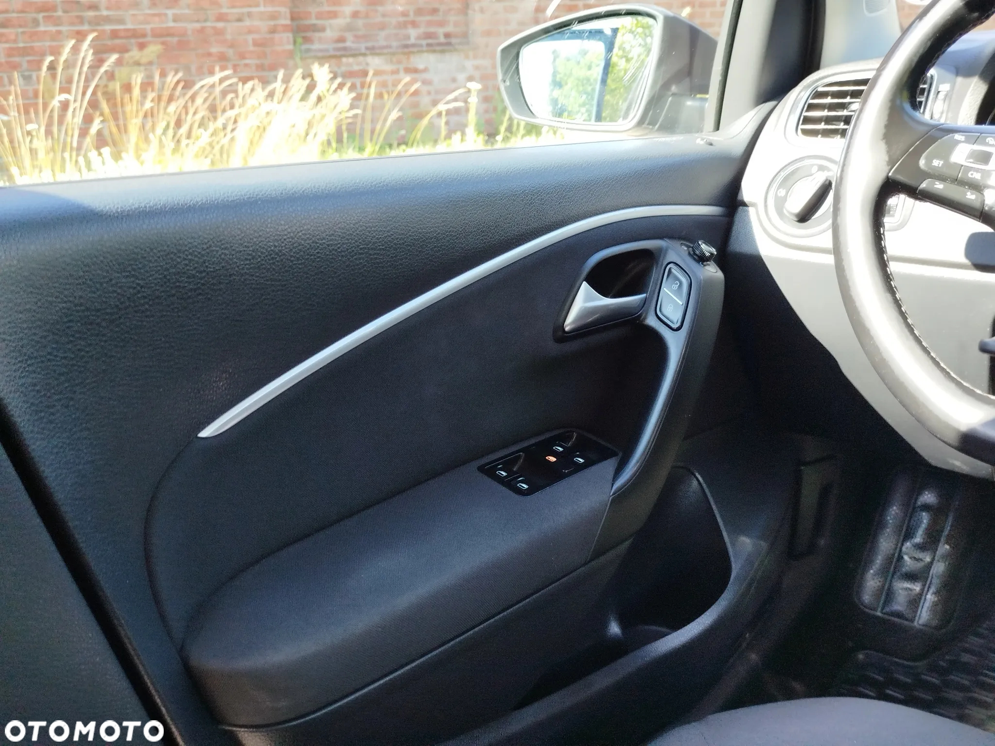 Volkswagen Polo 1.2 TSI Blue Motion Technology Lounge - 22