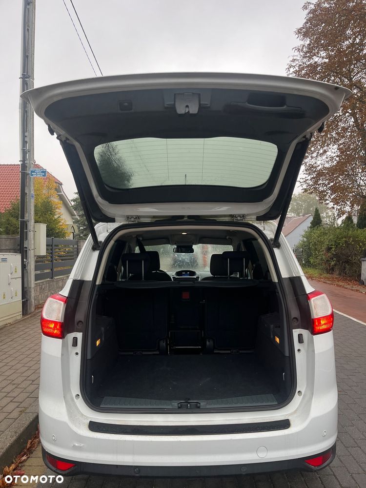 Ford Grand C-MAX - 18