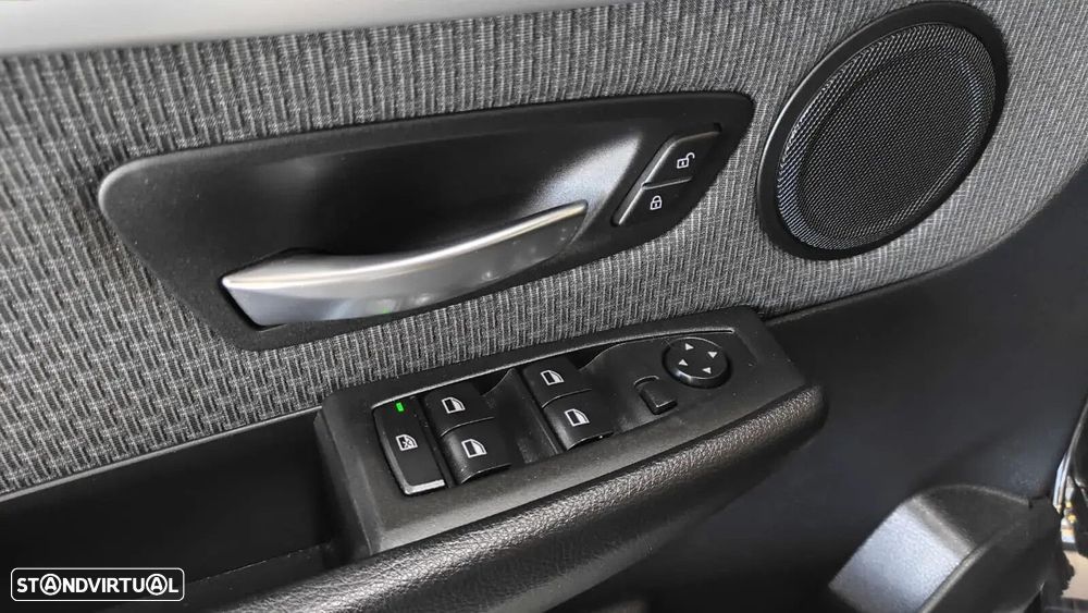 BMW 216 Active Tourer - 28