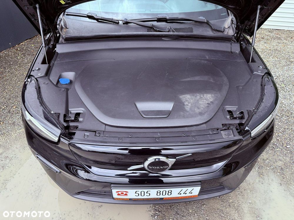 Volvo XC 40 - 32