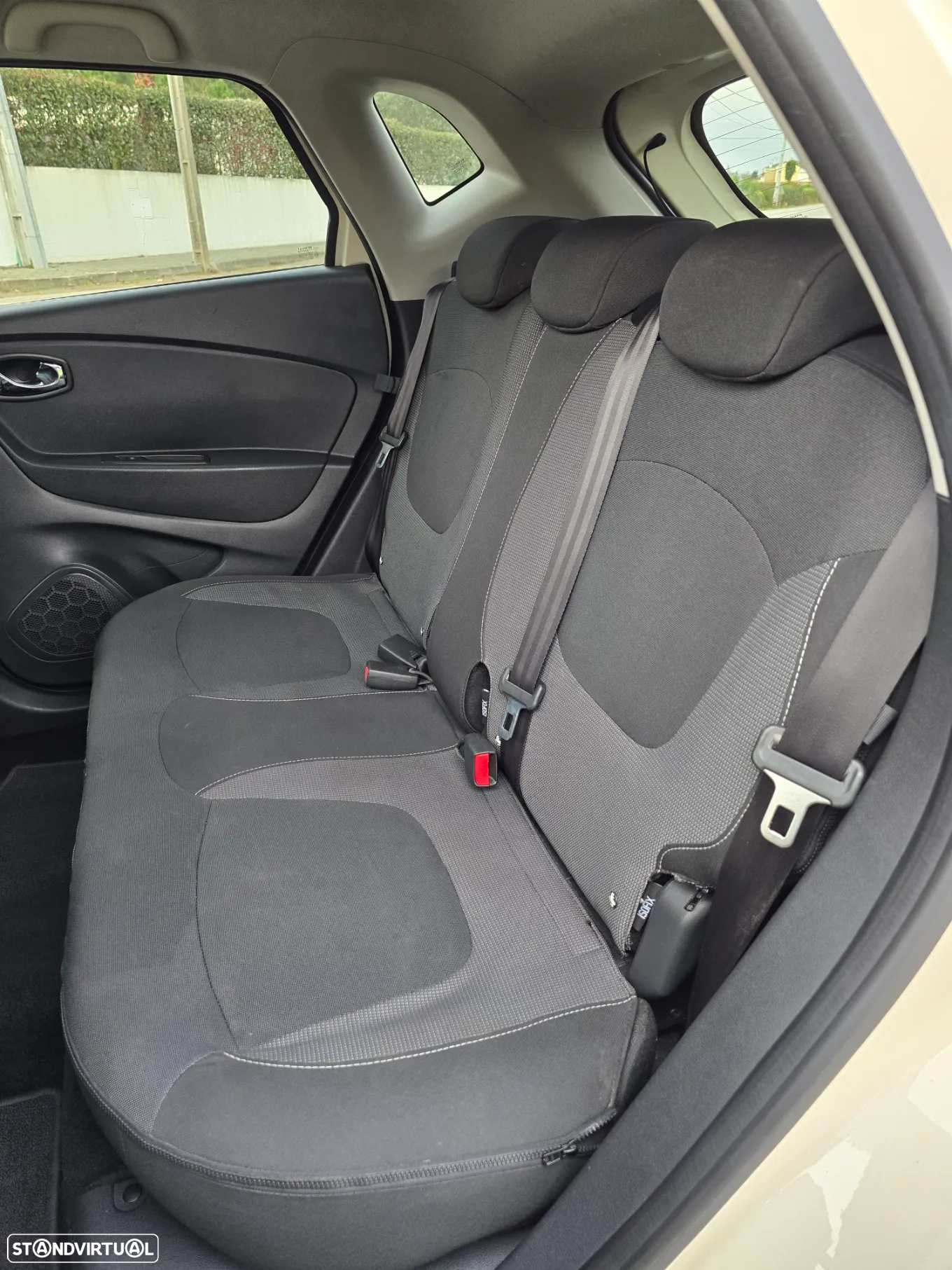 Renault Captur 1.5 dCi Exclusive - 45