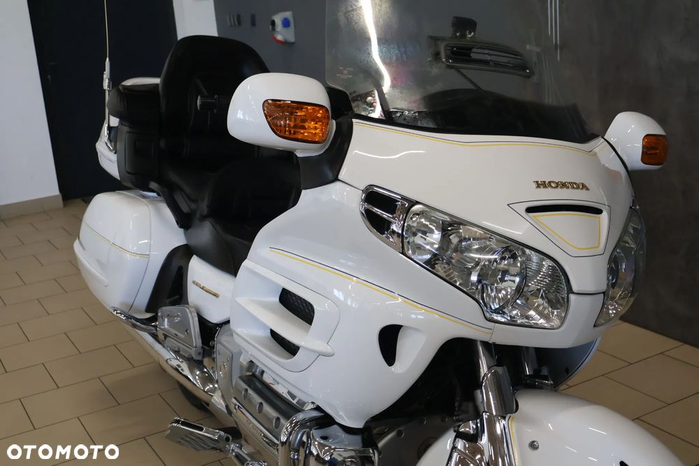 Honda GL - 5