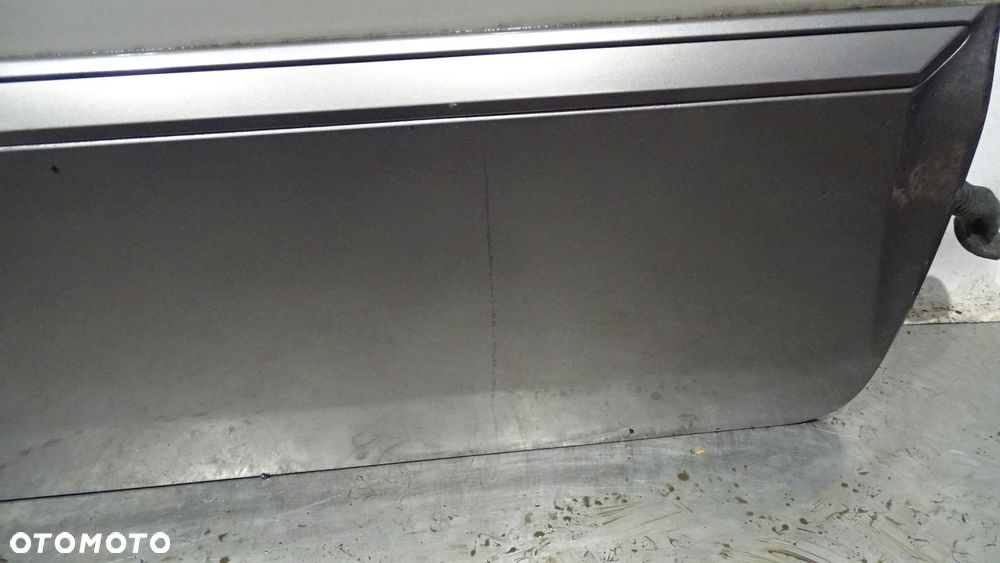 DRZWI PRAWY PRZÓD HYUNDAI TERRACAN  YK WARM SILVER - 6