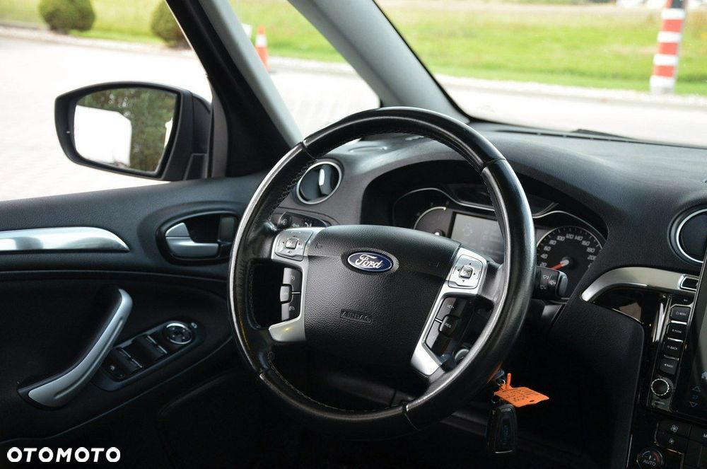 Ford S-Max - 18