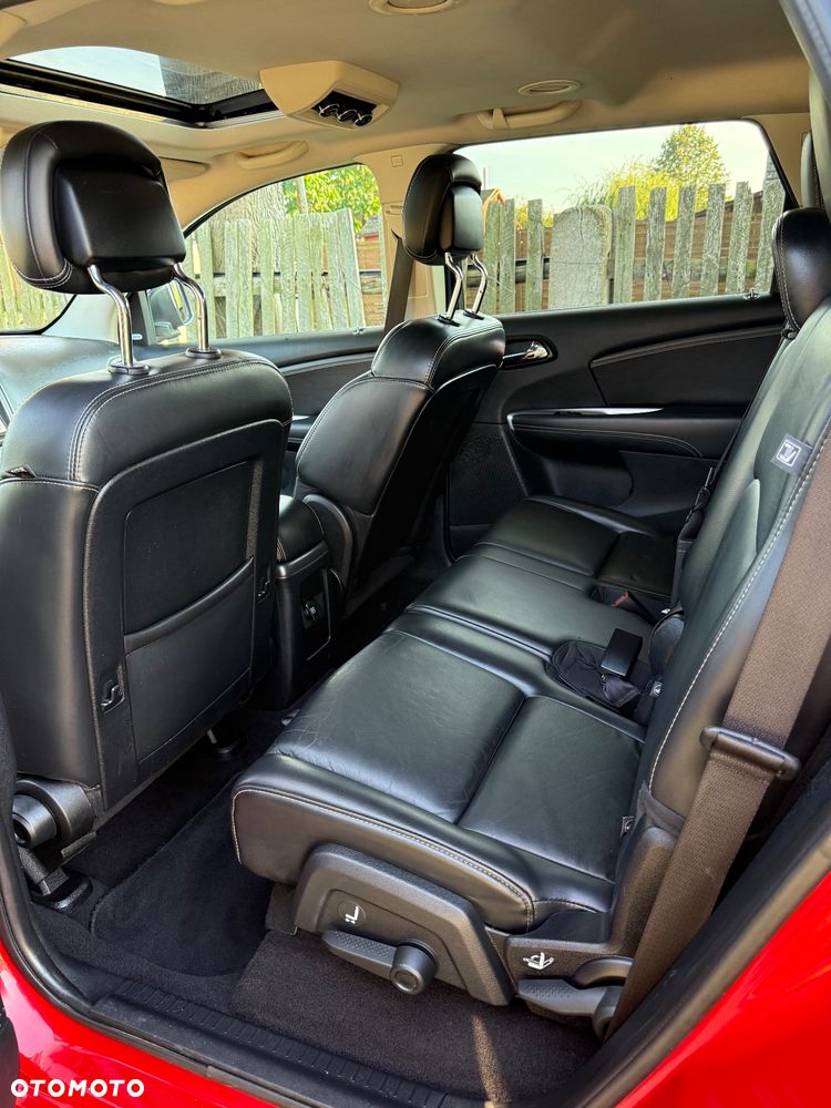 Fiat Freemont 2.0 Multijet Black Code AWD - 32