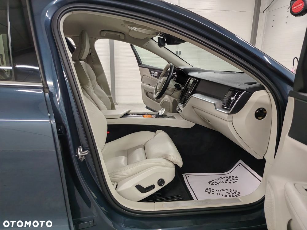 Volvo V60 B4 D Geartronic Inscription - 24