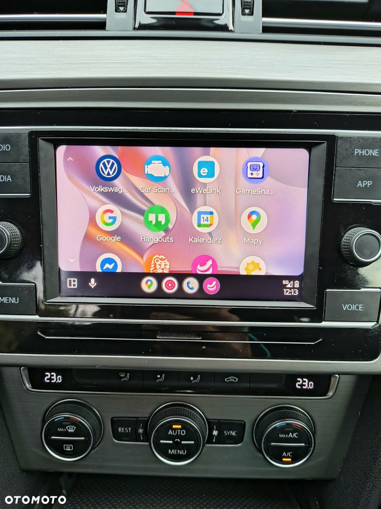 Volkswagen Passat - 26