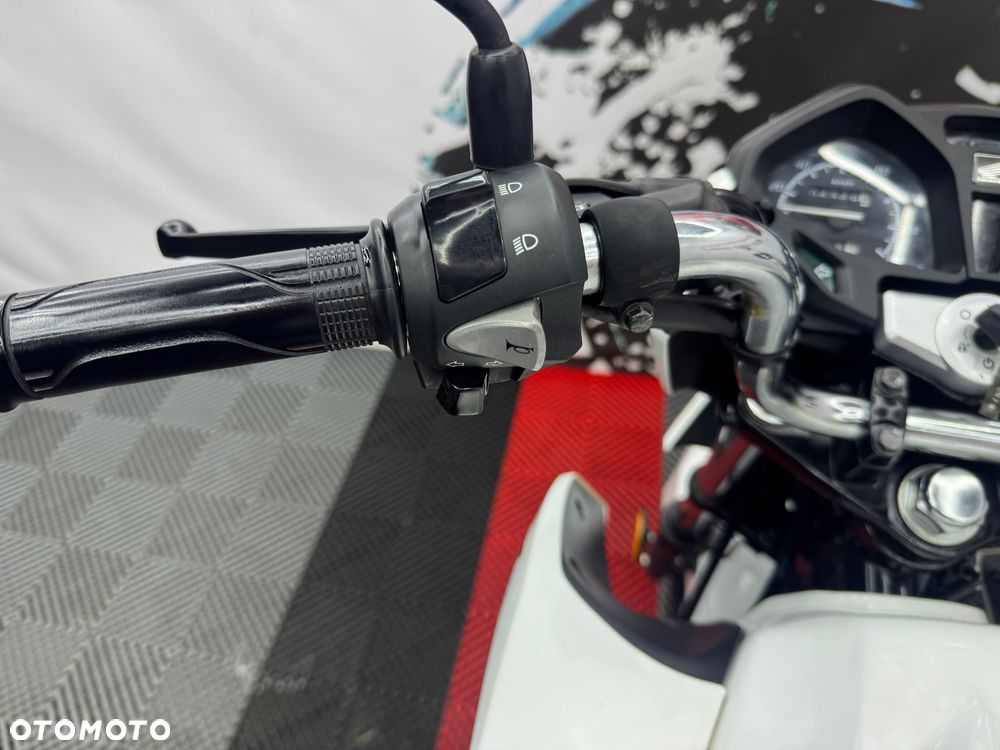 Honda CBF - 23