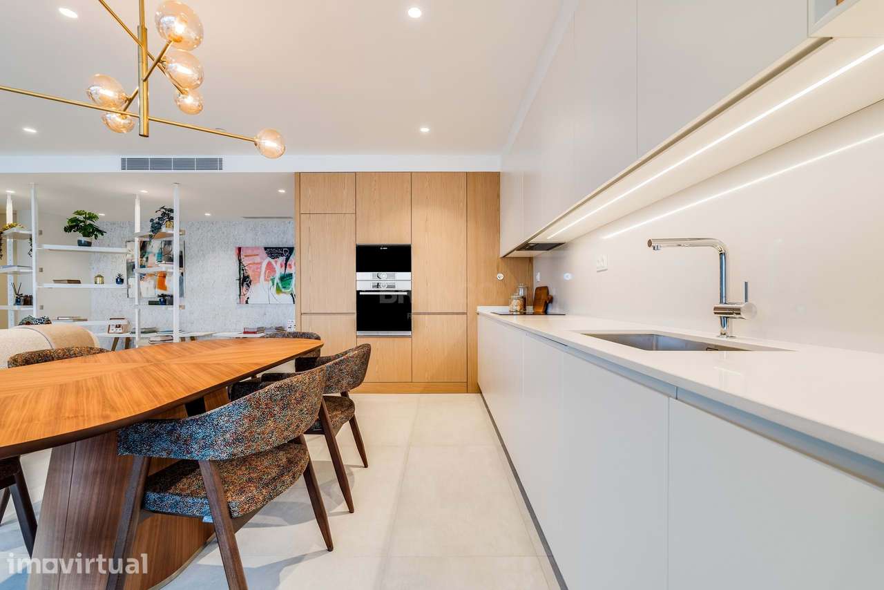 Apartamento Contemporâneo com Comodidades de Luxo em Lagos - Grande imagem: 5/22