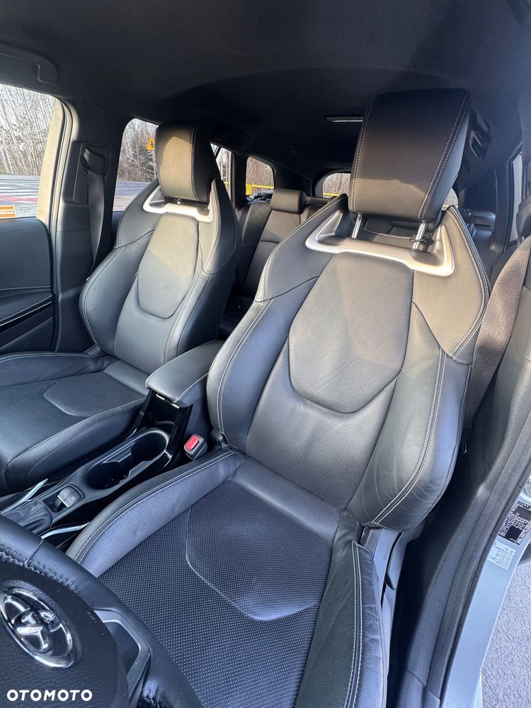 Toyota Corolla 2.0 Hybrid Executive - 10