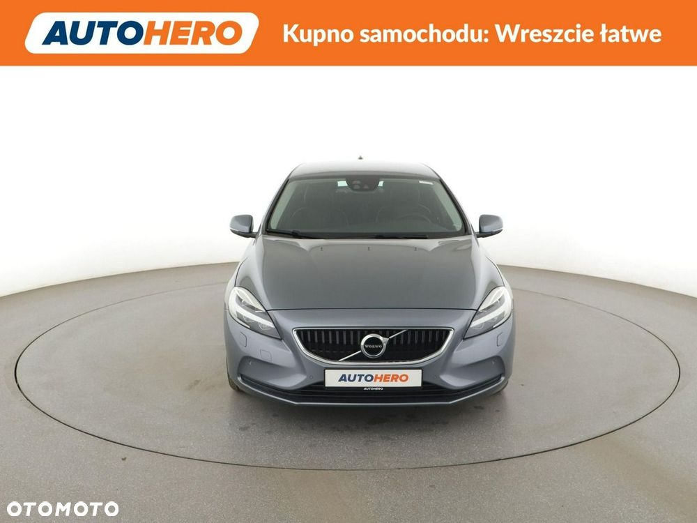 Volvo V40 T2 Momentum - 12