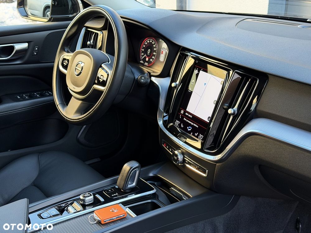 Volvo V60 B4 D Geartronic Momentum Pro - 33