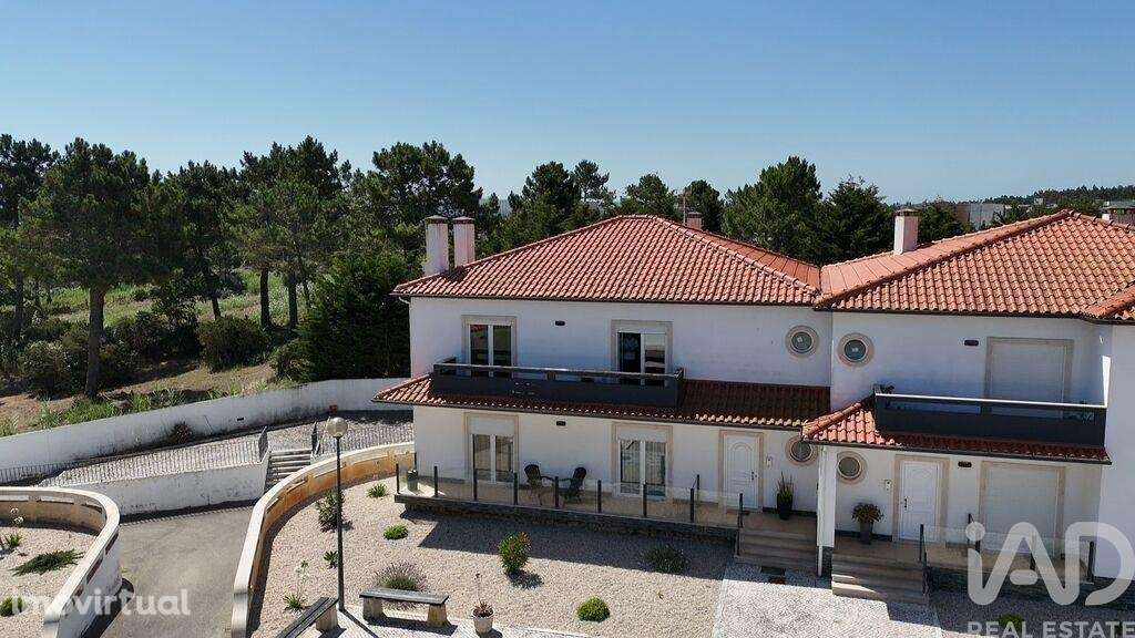 Apartamento T2 em Tornada e Salir do Porto de 129,00 m2 - Grande imagem: 3/30