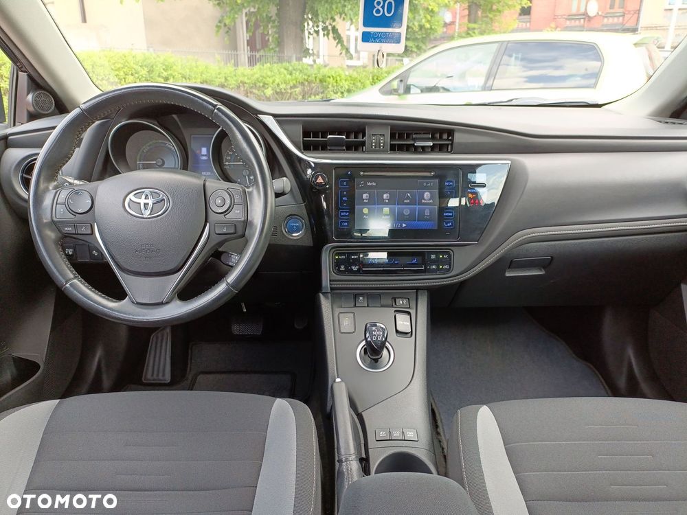 Toyota Auris Hybrid 135 Comfort - 14