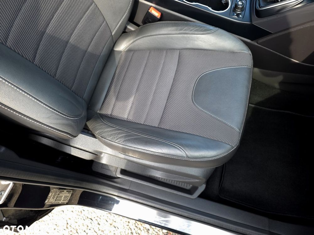 Ford Kuga 2.0 TDCi 4WD Titanium - 13