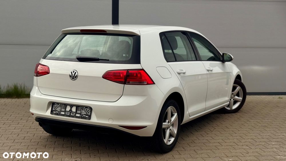 Volkswagen Golf 1.6 TDI BlueMotion Comfortline - 25