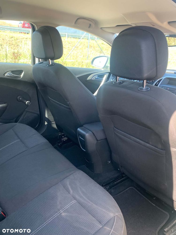 Opel Astra 1.4 T Cosmo EU6 - 12