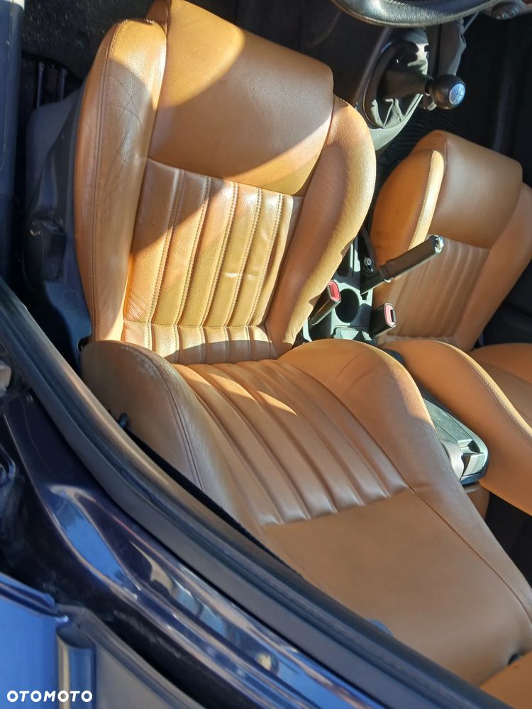 ALFA ROMEO 147 A791 fotel fotele kanapa deska kokpit podsufitka boczek boczki klamka podłokietnik - 7