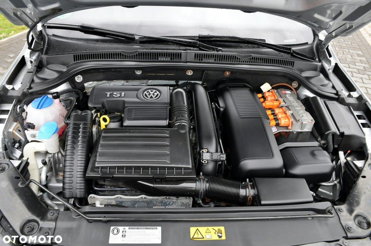 Volkswagen Jetta 1.4 Hybrid DSG Highline - 39