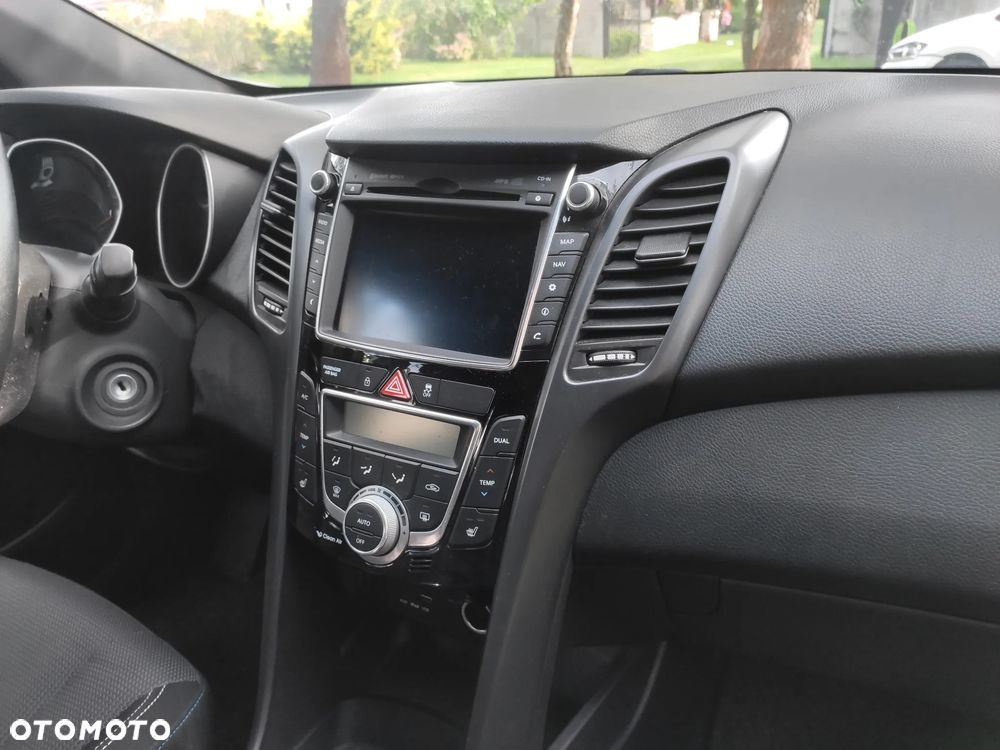 Hyundai i30 1.6 CRDI Passion - 10