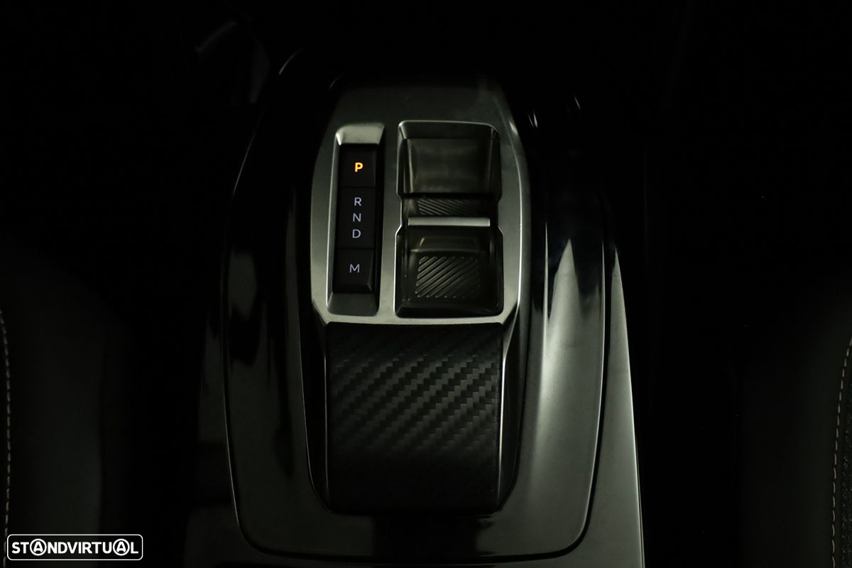 Peugeot 2008 1.2 PureTech Allure EAT8 - 15