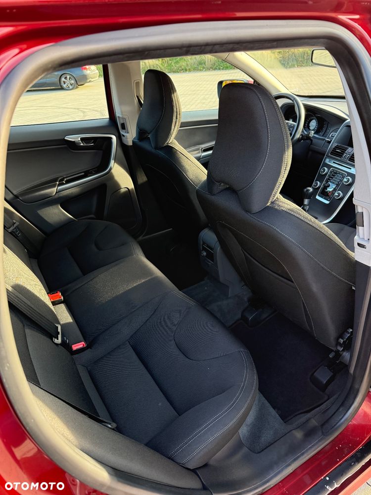 Volvo XC 60 D4 AWD Kinetic - 13