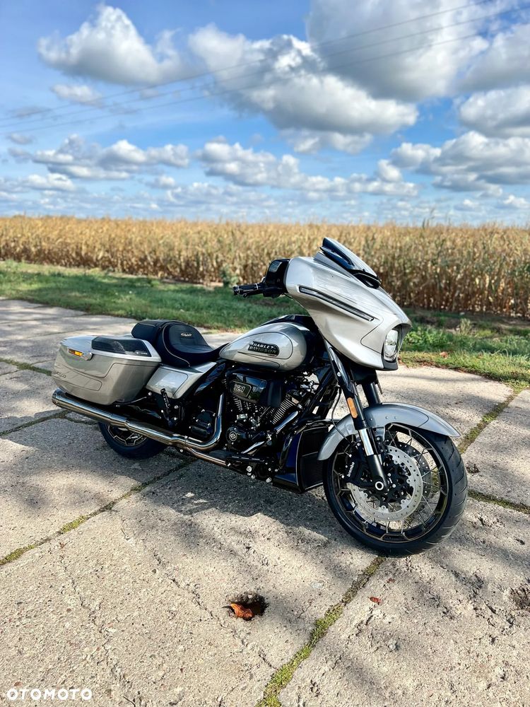 Harley-Davidson CVO Street Glide - 1