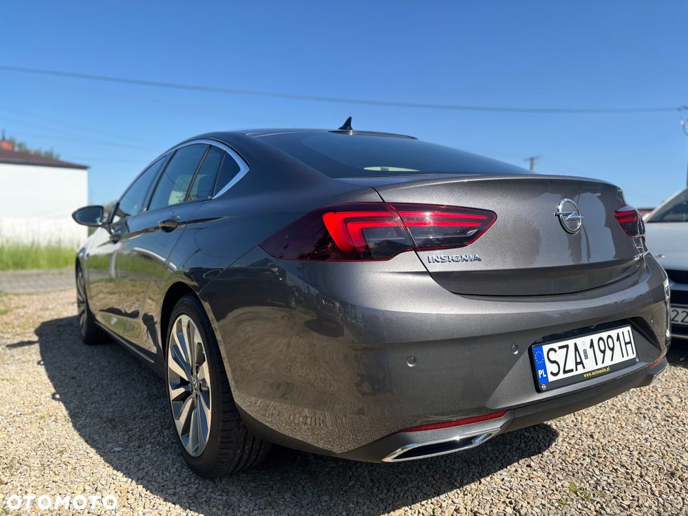 Opel Insignia 2.0 CDTI Elegance S&S - 9