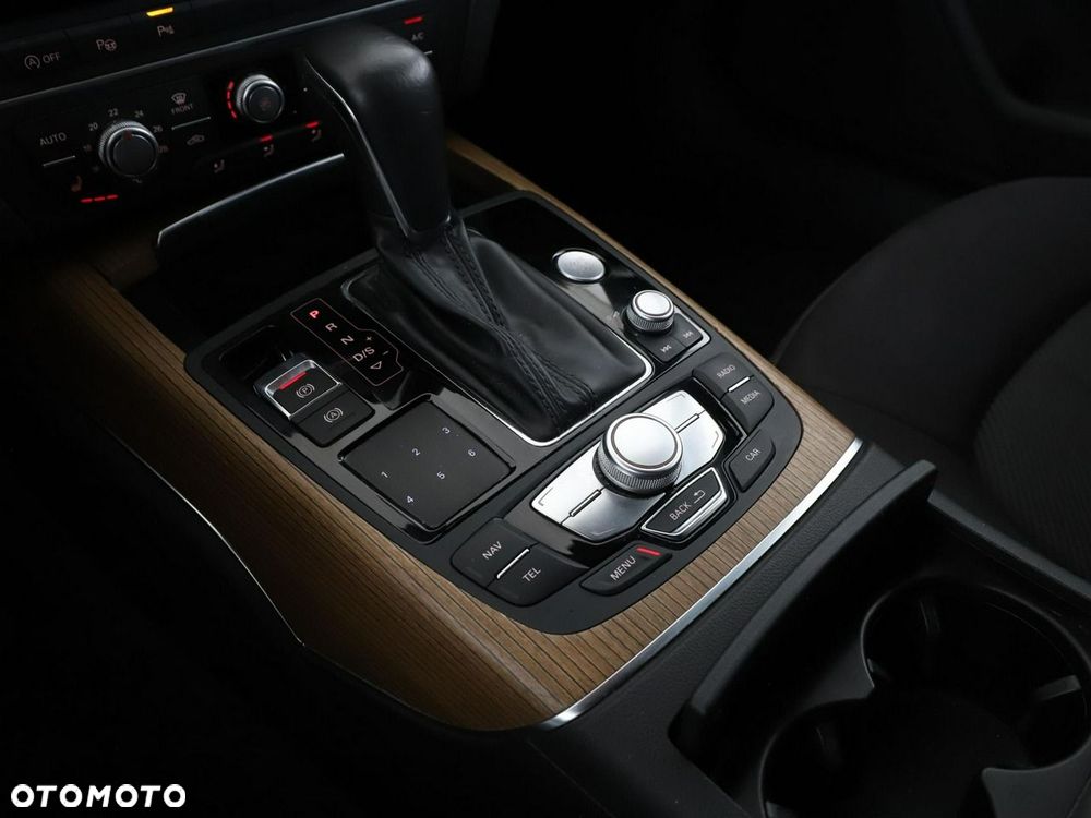 Audi A6 Avant 2.0 TDI Ultra S tronic - 30