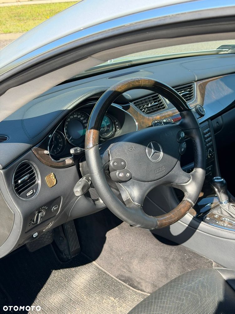Mercedes-Benz CLS 500 7G-TRONIC - 21
