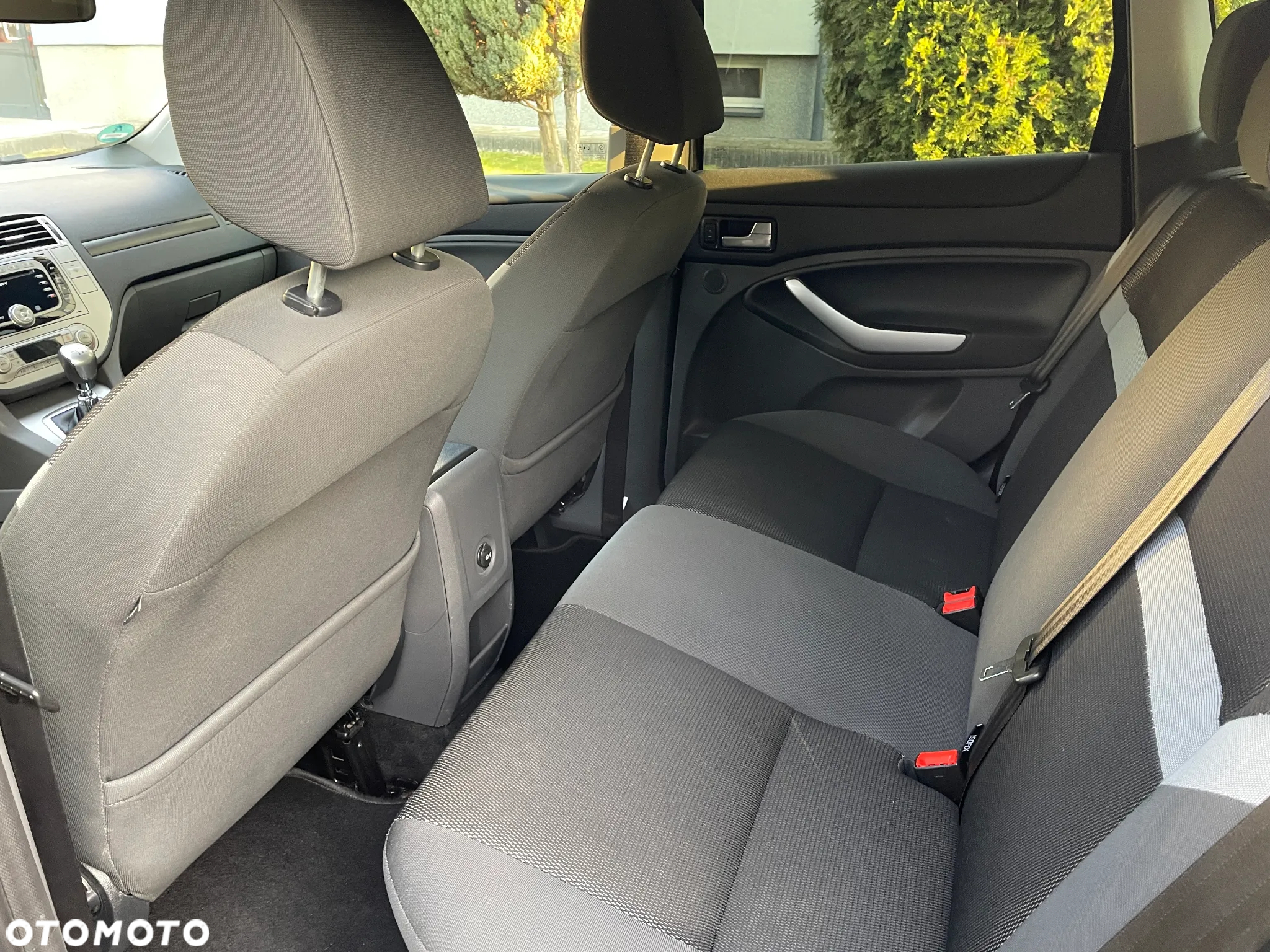 Ford Kuga 2.0 TDCi 2x4 Trend - 32