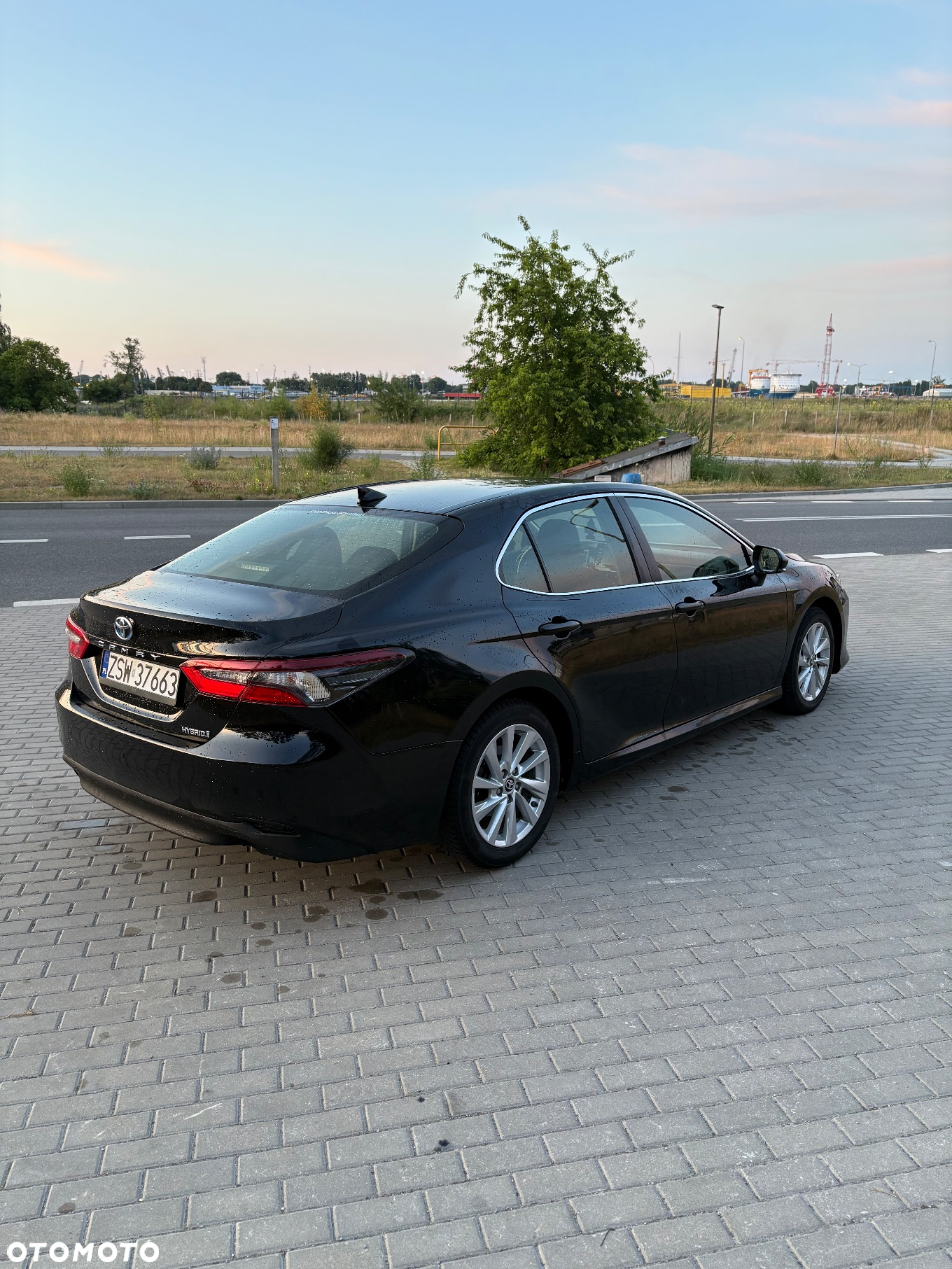 Toyota Camry 2.5 Hybrid Comfort CVT - 5