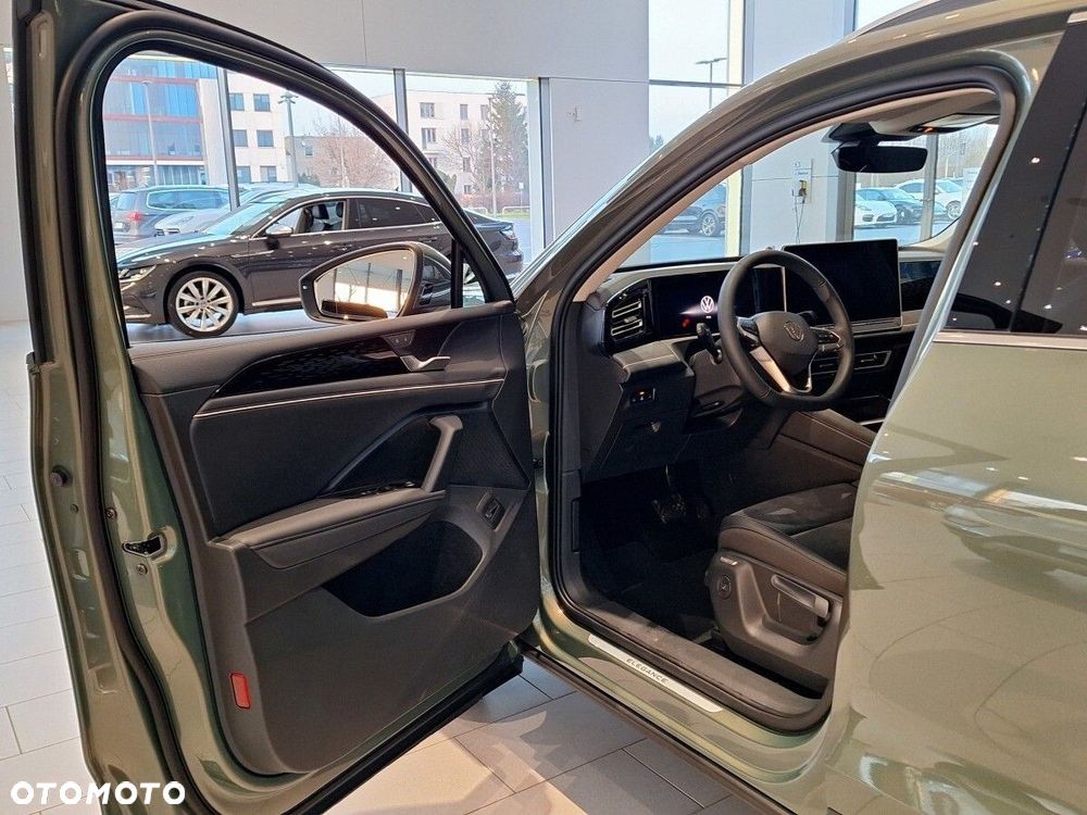 Volkswagen Tiguan - 11