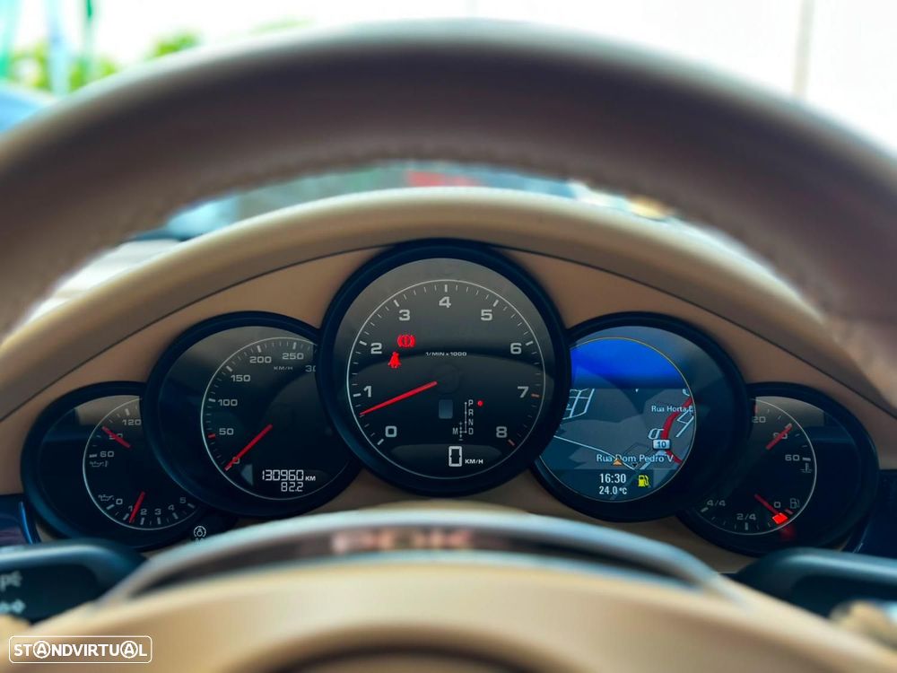 Porsche Panamera PDK - 10