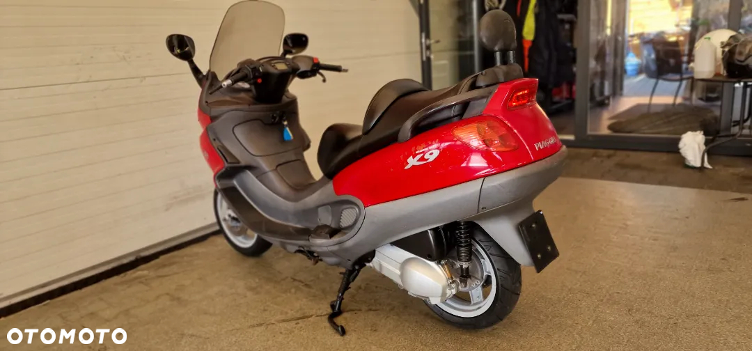 Piaggio X9 - 21