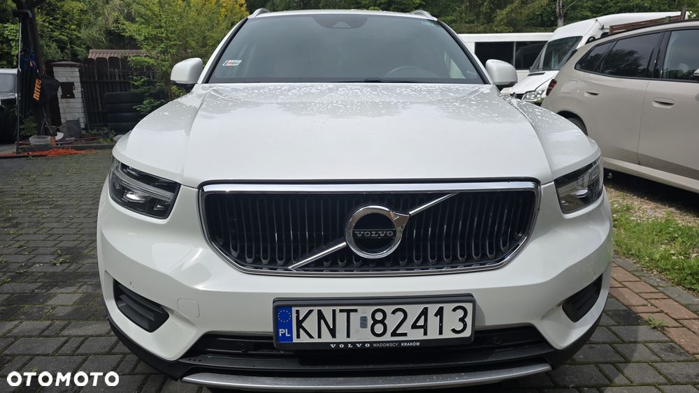 Volvo XC 40 D4 AWD Momentum Pro - 2