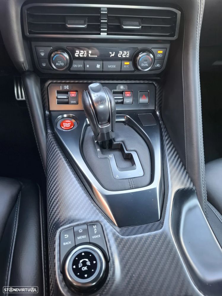 Nissan GT-R 3.8 V6 Black Edition - 25