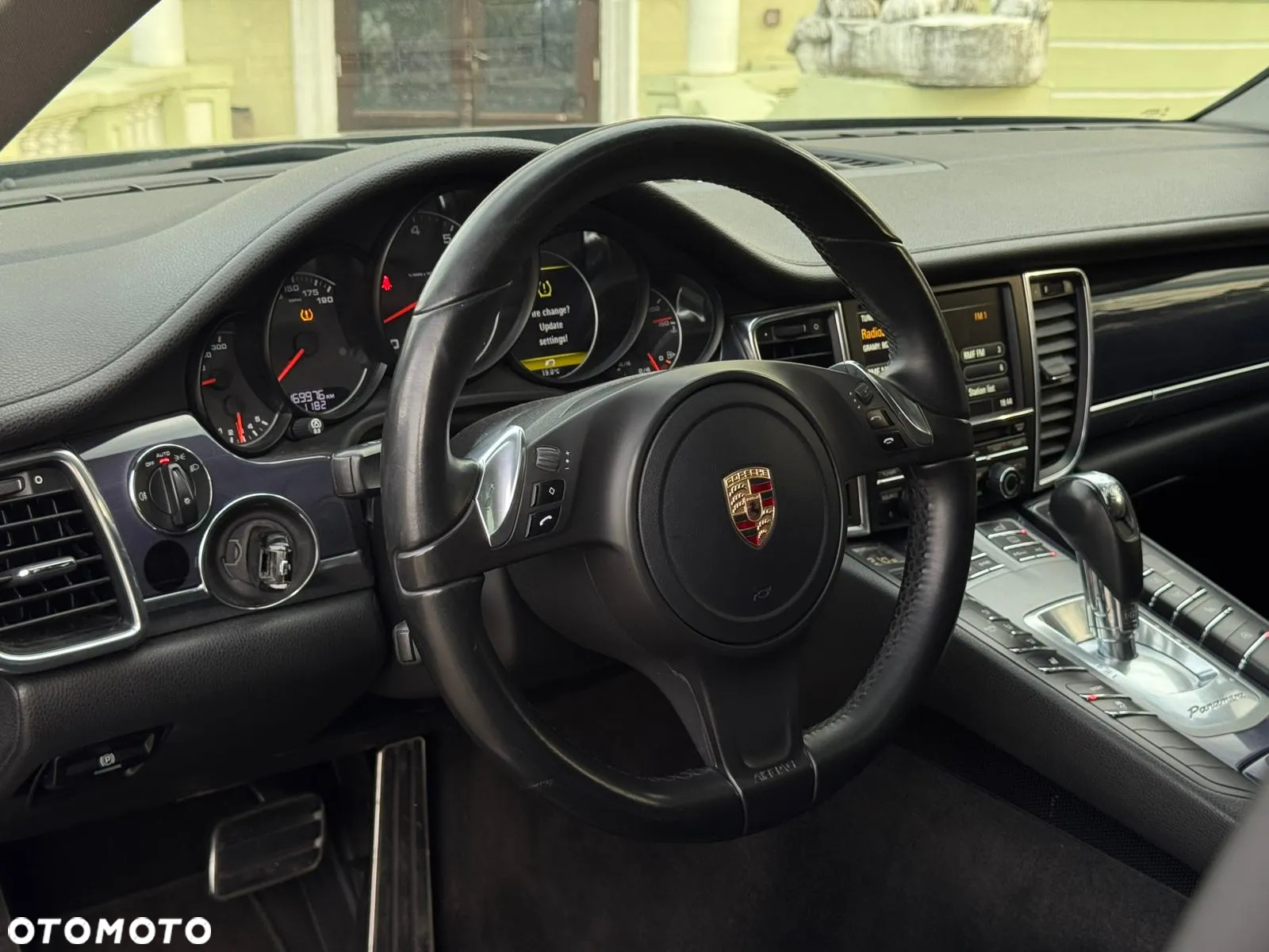 Porsche Panamera 4 Edition - 9