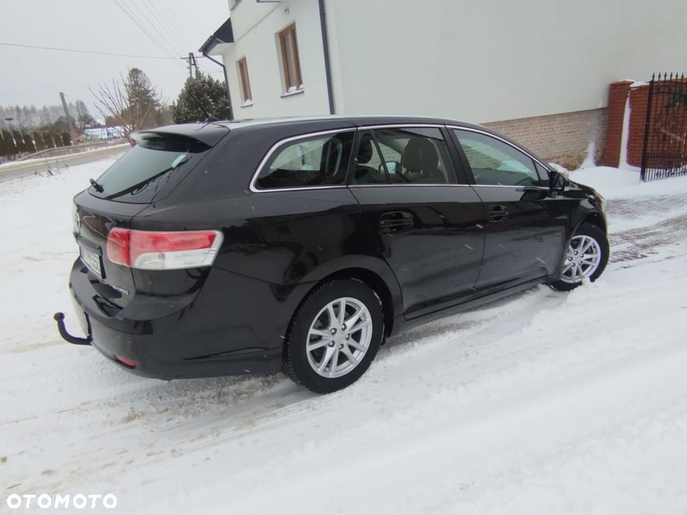 Toyota Avensis 1.8 Executive - 7