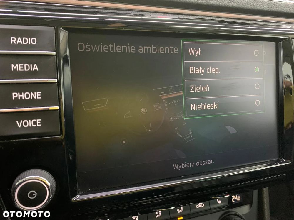 Skoda Superb 2.0 TDI L&K DSG - 40